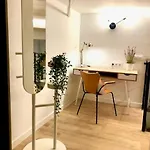 Costa Apartment *